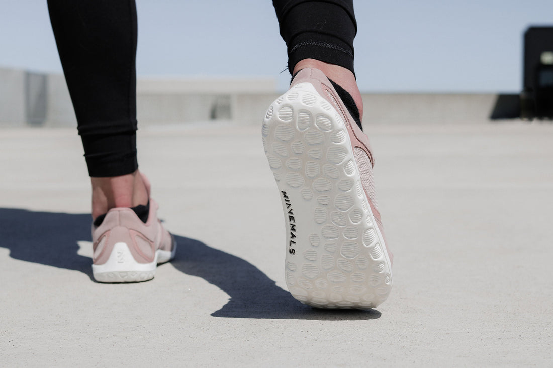 5 Benefits of Minimalist Shoes for Flat Feet - Minnemals