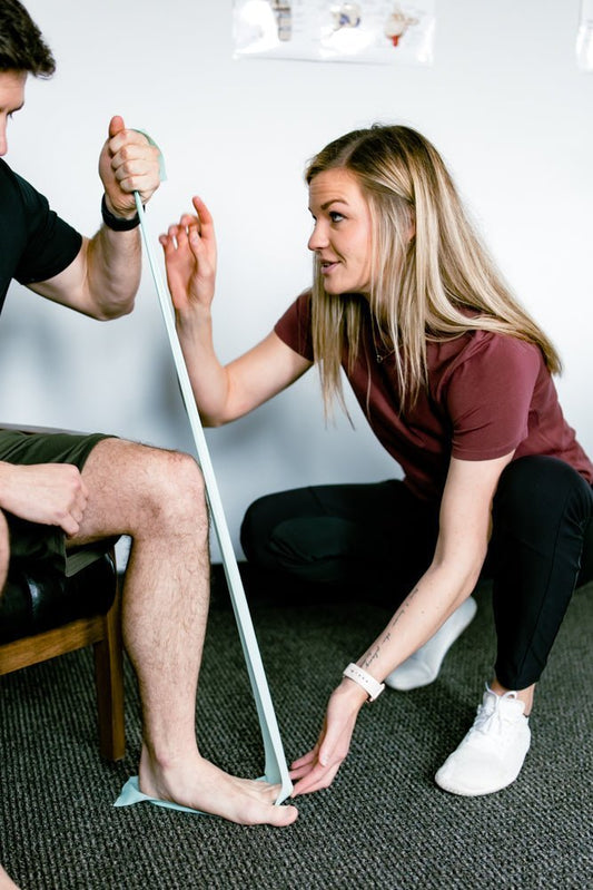 Best Barefoot Shoes for Plantar Fasciitis And Why They Work - Minnemals